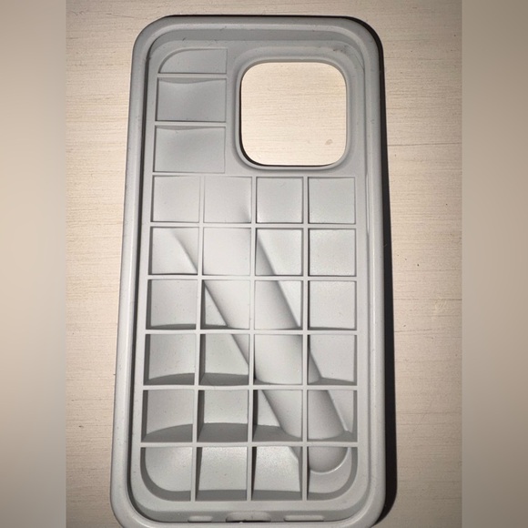 Rhode case - Picture 3 of 3